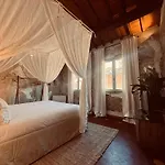 Apartment Torre 1100 - Rough Luxe In 12th Century Tower Florence