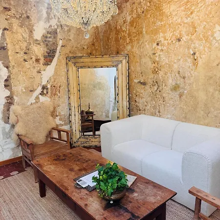 Torre 1100 - Rough Luxe In 12th Century Tower * Florencie