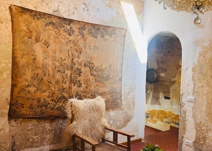 Torre 1100 - Rough Luxe In 12th Century Tower Apartmán *